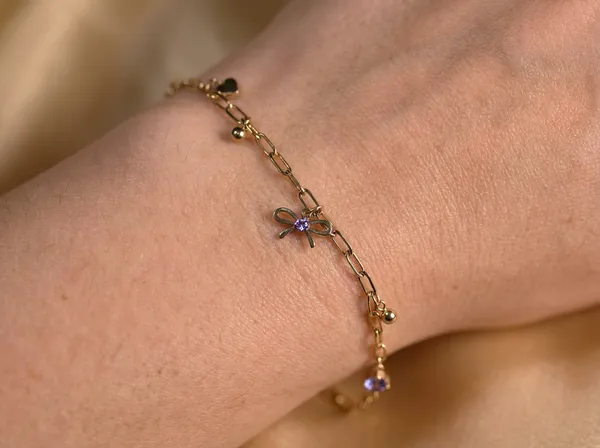 Minimal_Gold_Crystal_Charm_Bracelet