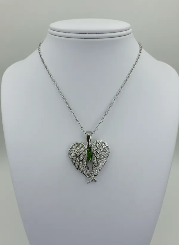 Angel_Wings_Foldable_Pendant_Necklace_With_Green_Heart_925_Sterling_Silver_Green