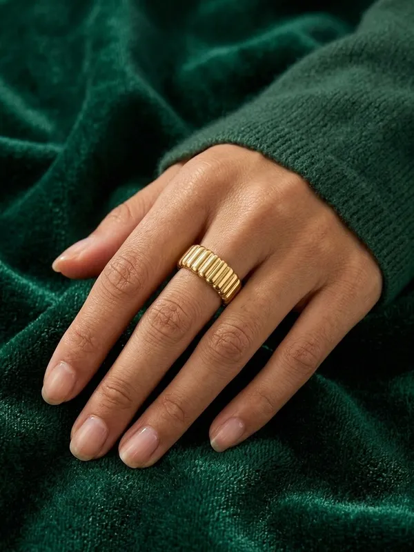 Gold_Tone_Ribbed_Open_Ring_for_Women