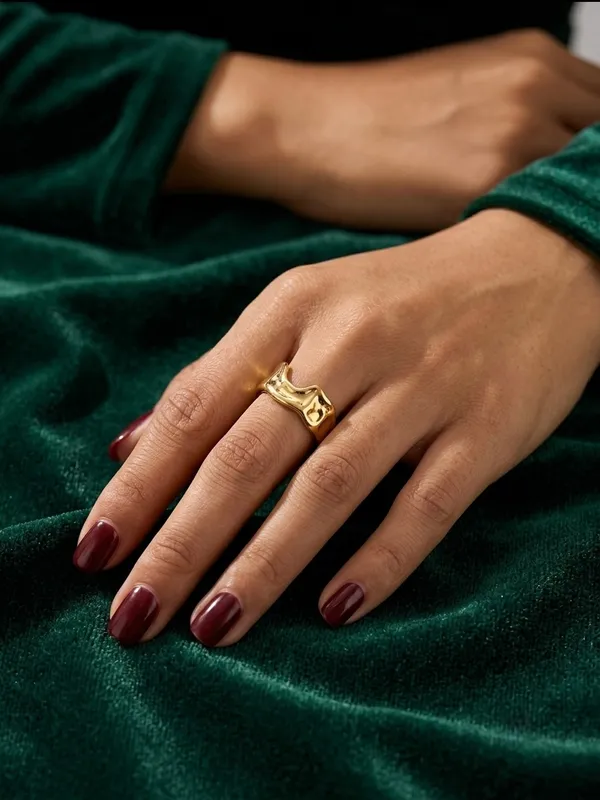 Gold_Tone_Adjustable_Statement_Ring_for_Women