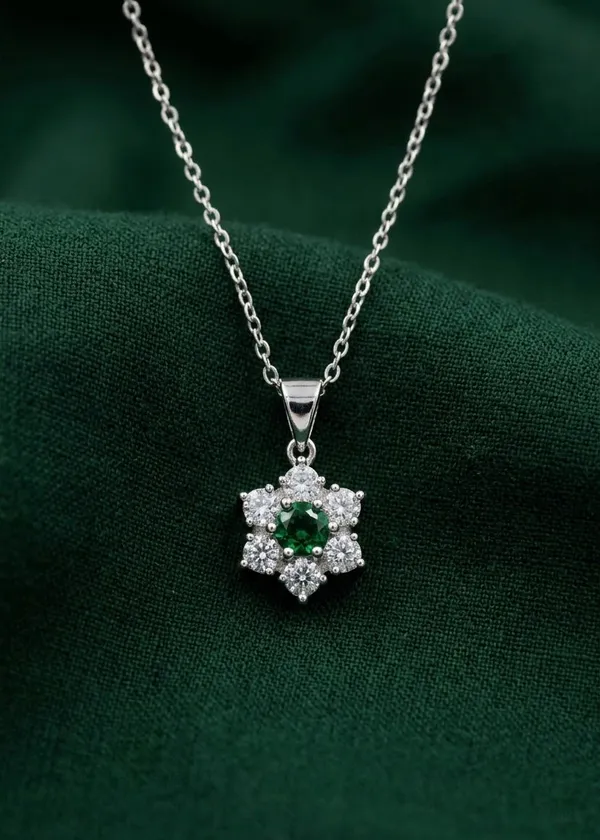 Snowflake_Pendant_With_Emerald_Green_Center_Stone_Zircon_Accent_925_Sterling_Silver