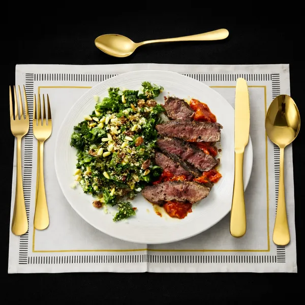 Kitchzengo™_Luxury_Gold_Stainless_Steel_Cutlery_Set_(20_Pieces)_–_Mirror_Finish_Spoon,_Fork_&_Knife_Dinner_Set