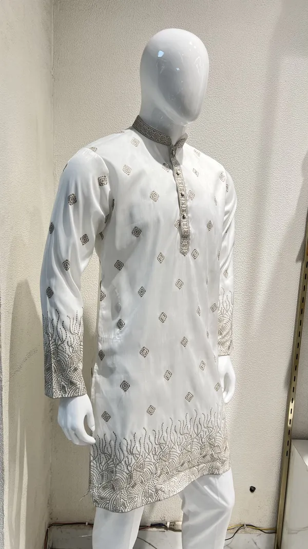 Off_White_Men's_Kurta_with_Zari_Embroidery
