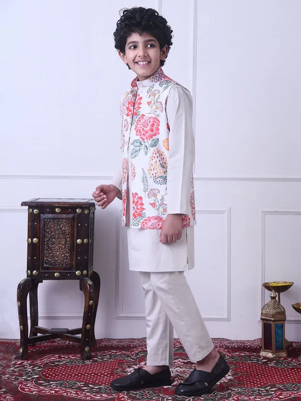 Indi-Loom_Couture_Boys_Off_White_Kurta_With_Floral_Printed_Jacket_&_Pyjama_Set