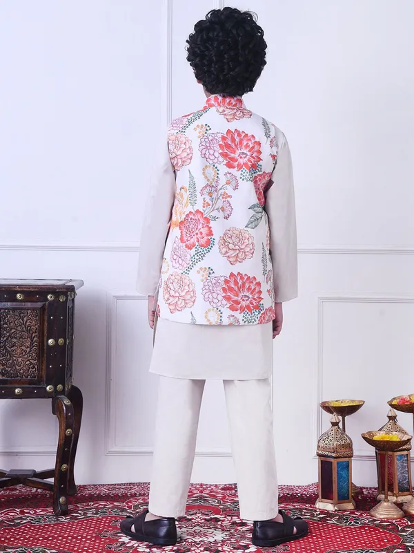 Indi-Loom_Couture_Boys_Off_White_Kurta_With_Floral_Printed_Jacket_&_Pyjama_Set