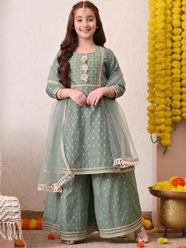 Girls_Green_Kurta_Sharara_Set_With_Dupatta