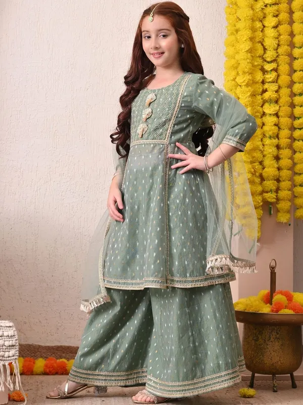 Girls_Green_Kurta_Sharara_Set_With_Dupatta
