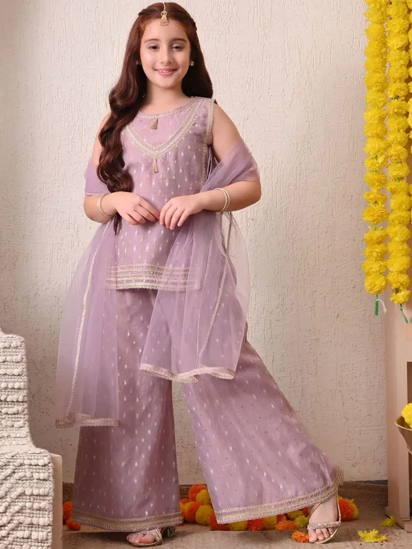 Girls_Lavender_Ethnic_Kurta_Palazzo_Set_With_Dupatta