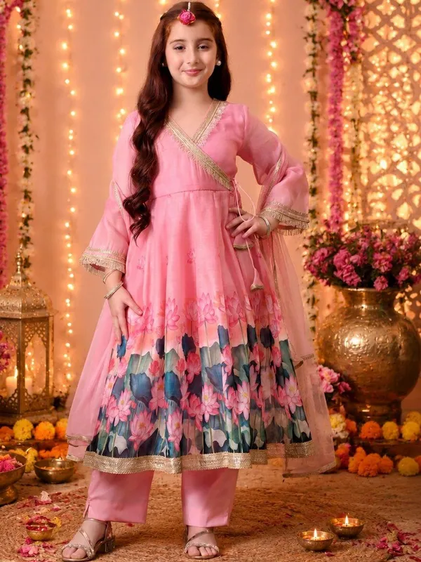 Girls_Pink_Floral_Printed_Ethnic_Kurta_Pant_Set_With_Dupatta