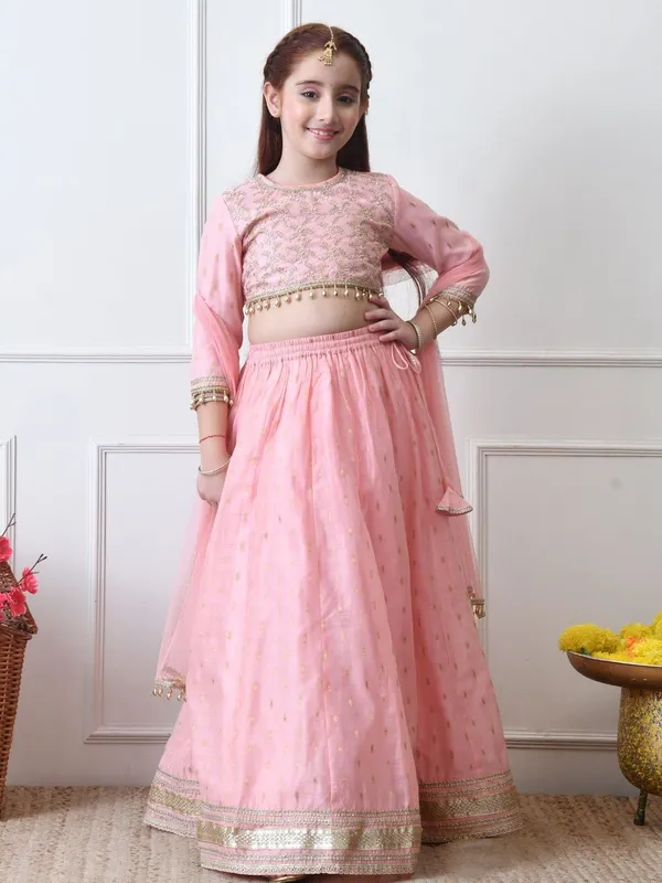 Indi-Loom_Couture_Girls_Pink_Embroidered_Lehenga_Choli_Set_With_Net_Dupatta