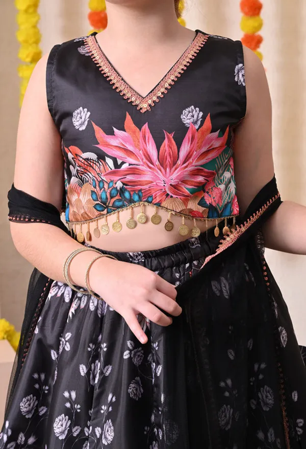 Girls_Black_Floral_Printed_Lehenga_Choli_With_Dupatta_Set