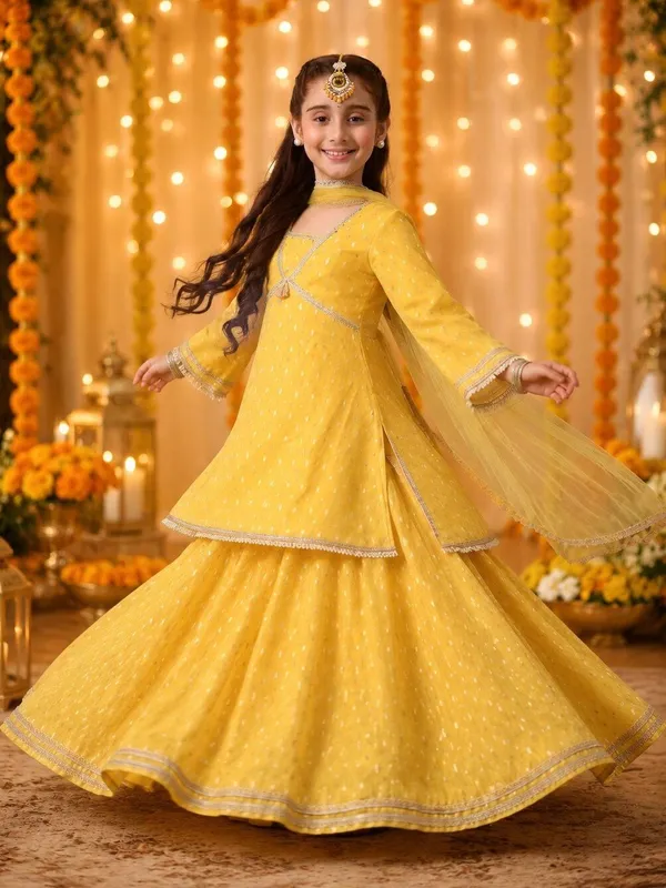 Indi-Loom_Couture_Girls_Yellow_Chanderi_Booti_Kurta_Skirt_With_Dupatta_Set