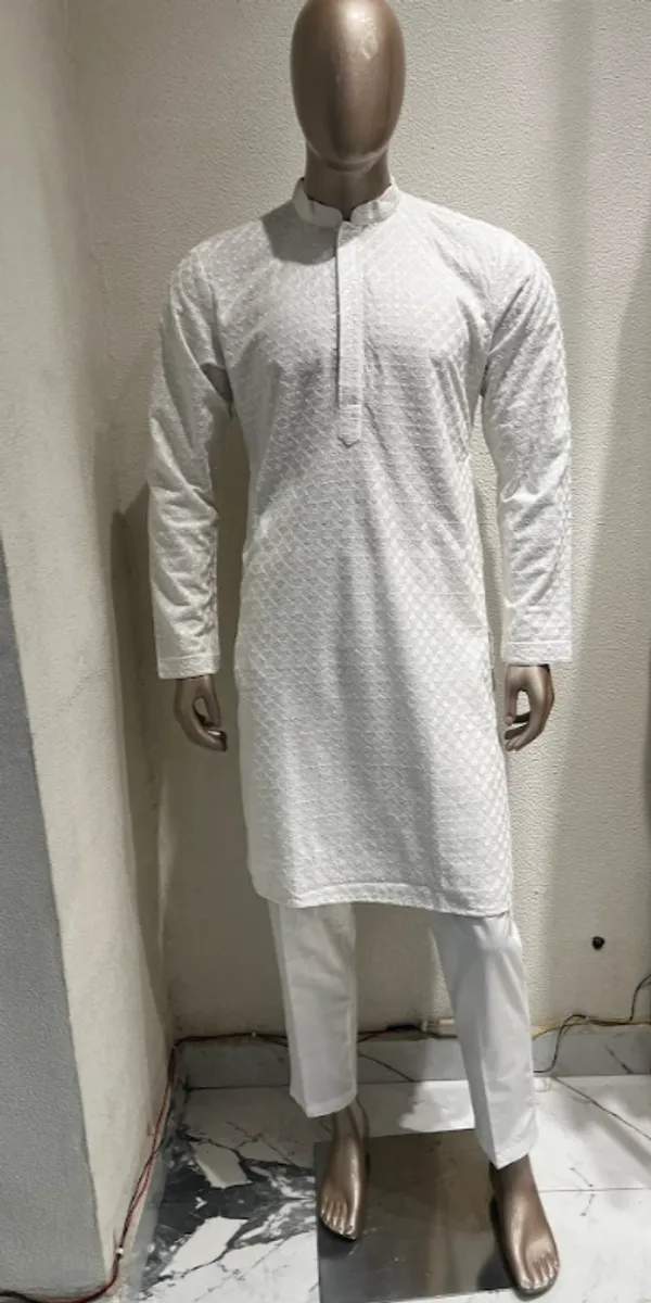 Mens_White_Geometric_Patterned_Sequence_Embroidered_Kurta