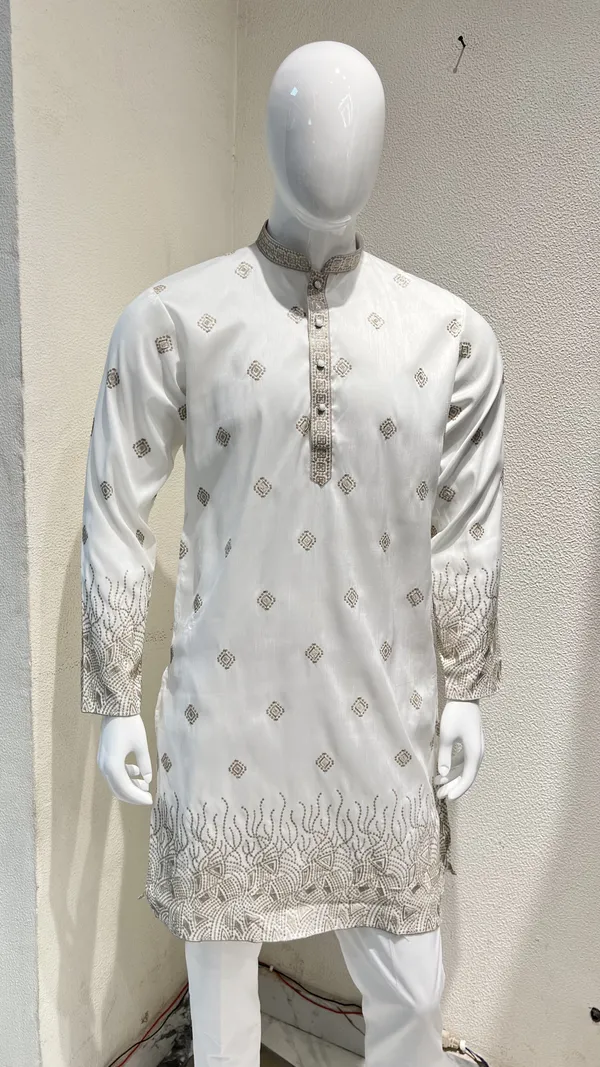 Off_White_Men's_Kurta_with_Zari_Embroidery