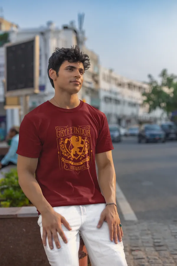 Gryffindor_House_Crest_T_Shirt_Maroon_Cotton_Tee_For_Harry_Potter_Fans