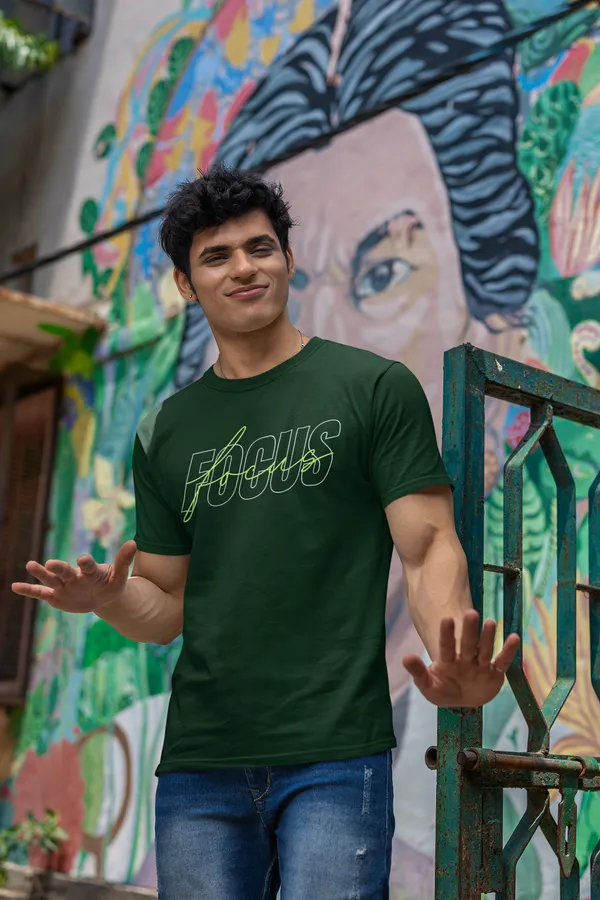 Men_Dark_Green_Graphic_T_Shirt_With_Focus_Print