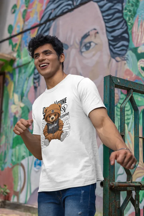 White_Graphic_Print_T_Shirt_With_Teddy_Bear_Design