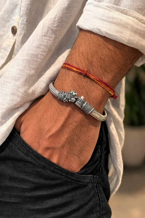 Silver_Lord_Shiva_Om_Rudraksha_Evil_Eye_Protection_Oxidized_Finish_And_Nandi_Bull_Traditional_Hindu_Religious_Kada_Bracelet_(Pack_Of_2)
