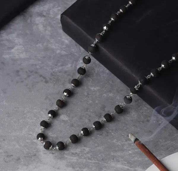 Karungali_Beads_Mala_Necklace_–_Natural_Ebony_Wood_(Original)