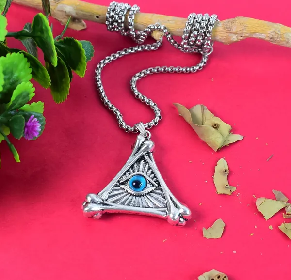 Stylish_Evil_Eye_Triangle_Pendant_Necklace_for_Men_&_Women