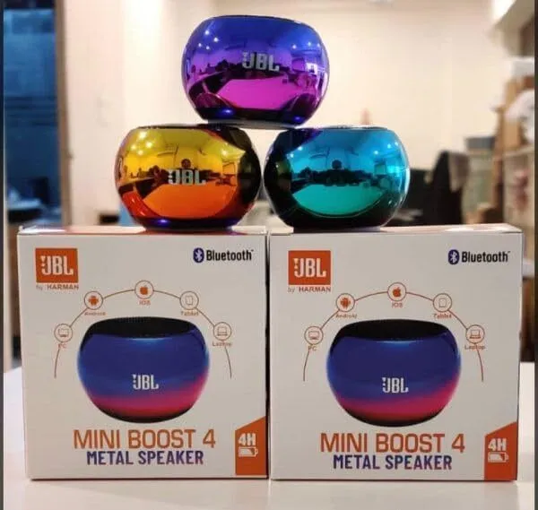 10_W_Portable_Bluetooth_Speaker_with_Smart_Assistant