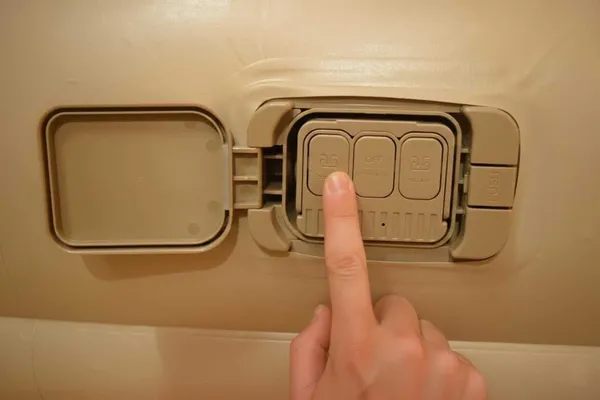 2_Seater_Inflatable_Air_Sofa_Cum_Bed