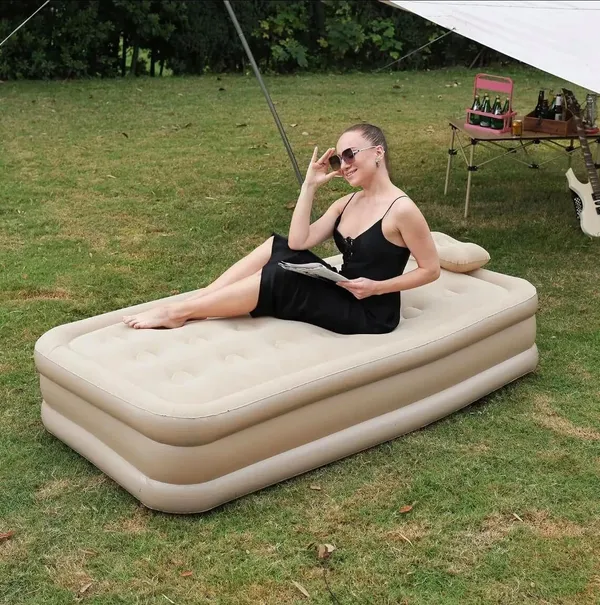 2_Seater_Inflatable_Air_Bed_Mattress_Sofa_with_Pump