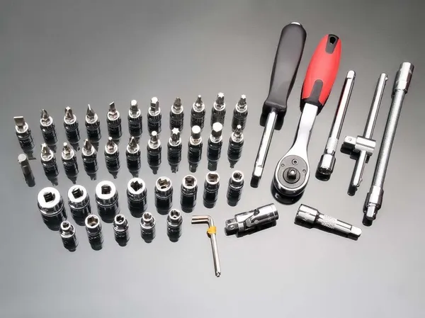 46_in_1_Tool_Kit_Screwdriver_&_Socket_Set