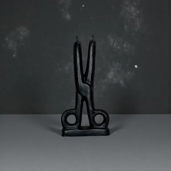 Black_Scissor_Spell_Candle