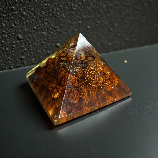 Rudraksh_Om_Orgone_Pyramid