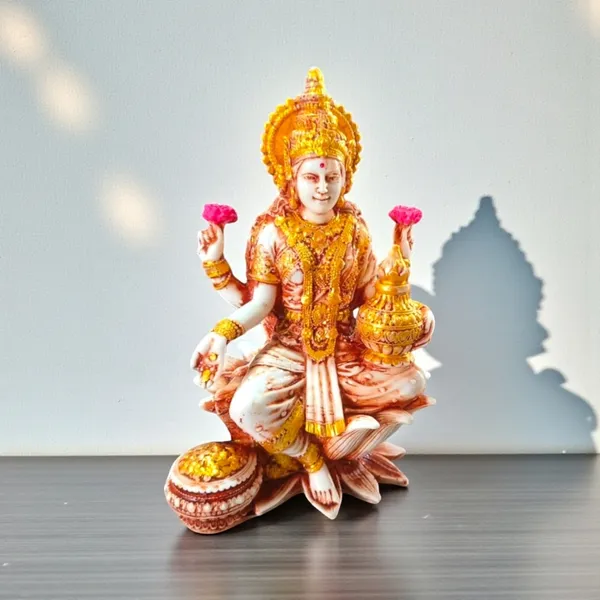 Statue_Laxmi_Ji