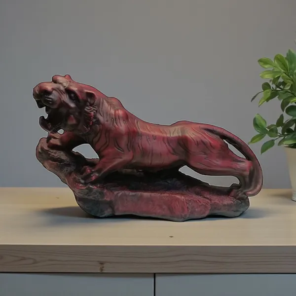 Statue_Red_Jaguar