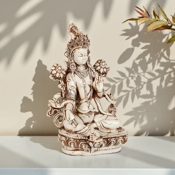 Statue_White_Tara_Maa