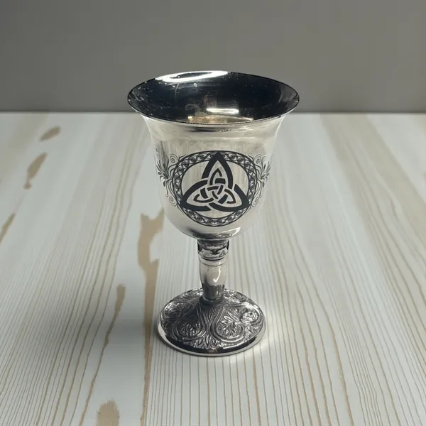 Triquetra_Engraved_Brass_Chalice