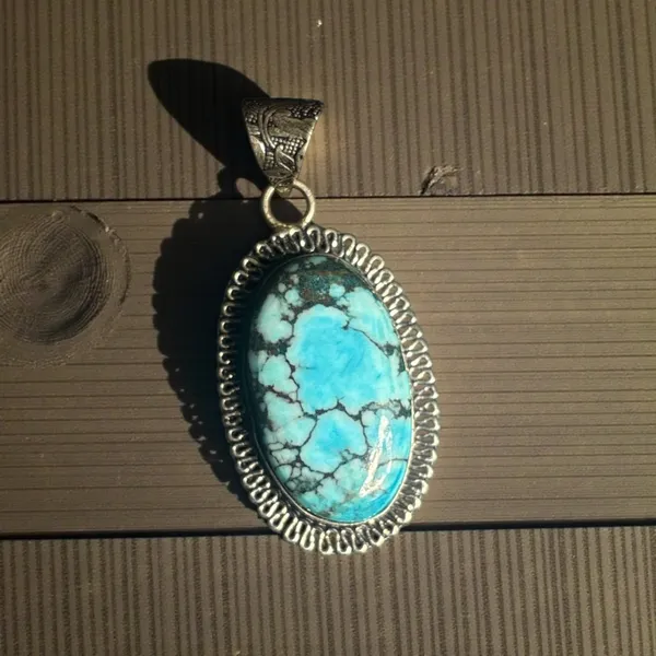 Turquoise_Oval_Pendant