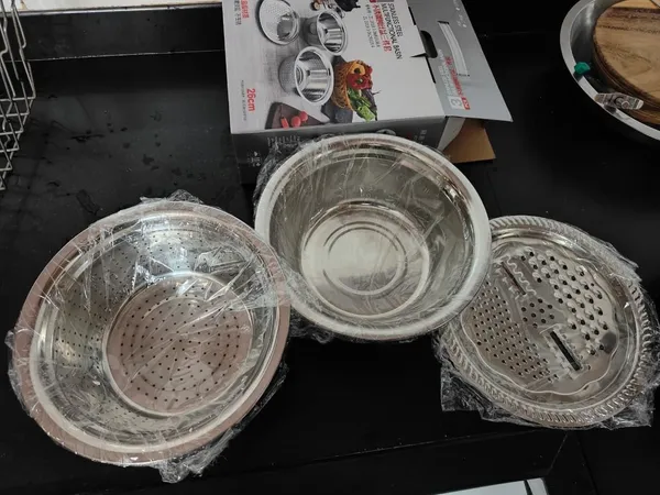Stainless_Steel_Multi_Function_Grater_Slicer_Set