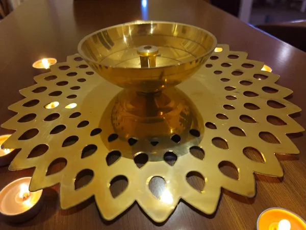 Gold_Brass_Premium_Fuel_Lamp_For_Home_Decor_And_Prayer_Room_And_Altar