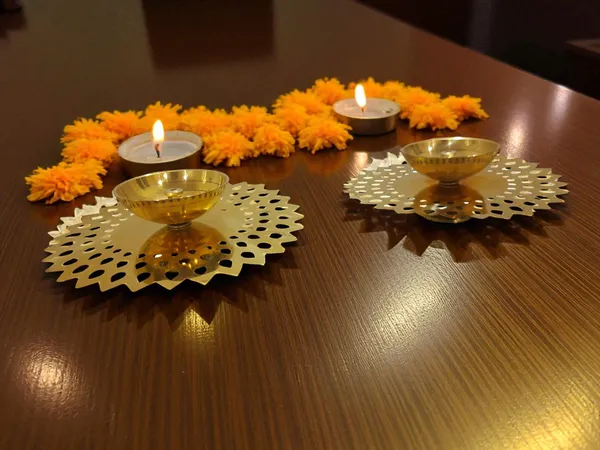 Gold_Brass_Premium_Fuel_Lamp_For_Home_Decor_And_Prayer_Room_And_Altar