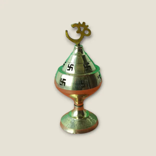 Gold_Brass_Premium_Fuel_Lamp_For_Home_Decor_And_Prayer_Room_And_Altar