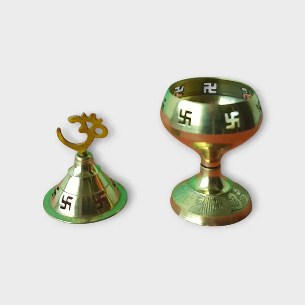 Gold_Brass_Premium_Fuel_Lamp_For_Home_Decor_And_Prayer_Room_And_Altar