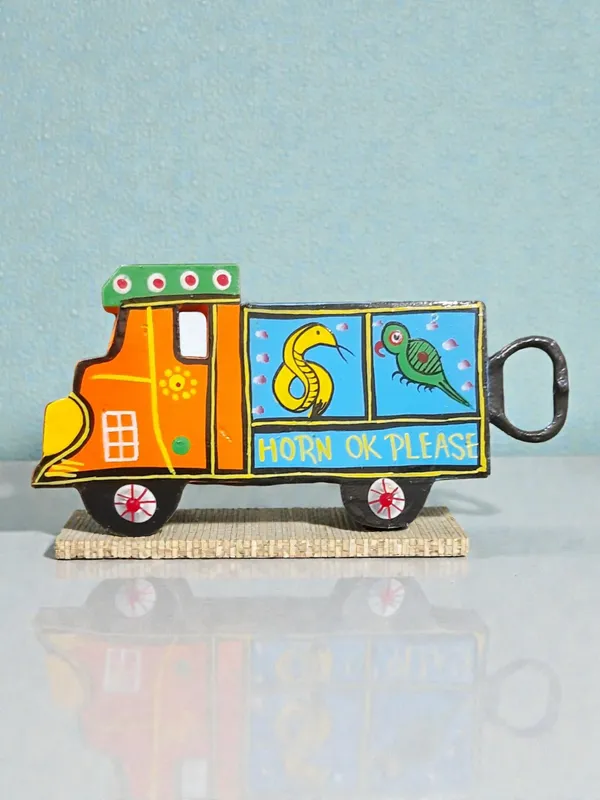 Hand-Painted_Wooden_Bottle_Opener_Cum_Fridge-magnet_Truck_Shape