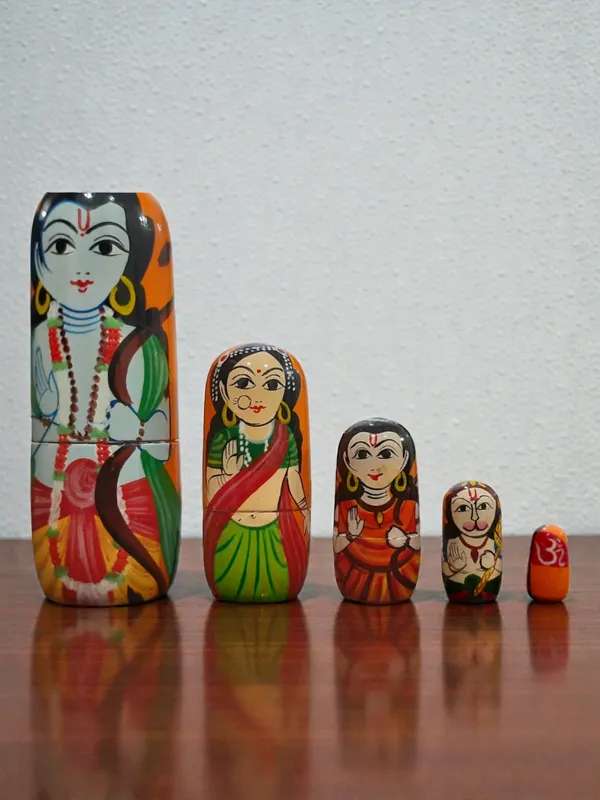 Ram_Darbaar_Wooden_Nesting_Doll_Set
