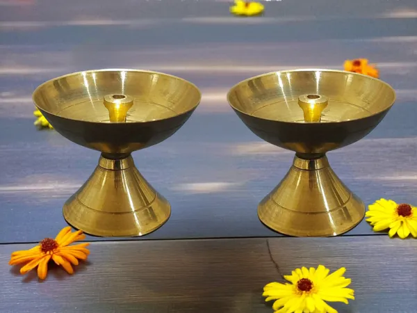 Gold_Brass_Premium_Fuel_Lamp_For_Home_Decor_And_Prayer_Room_And_Altar_(Set_of_2)