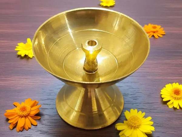 Gold_Brass_Premium_Fuel_Lamp_For_Home_Decor_And_Prayer_Room_And_Altar_(Set_of_2)
