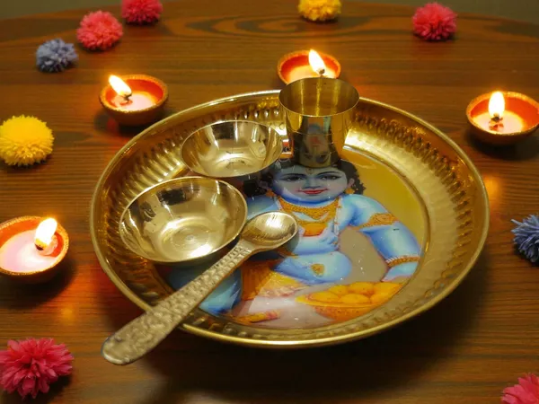 Gold_Brass_Premium_Plate_Set_For_Home_Decor_And_Prayer_Room_And_Altar