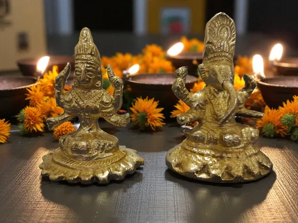Gold_Brass_Premium_Figurine_For_Home_Decor_And_Prayer_Room_And_Altar