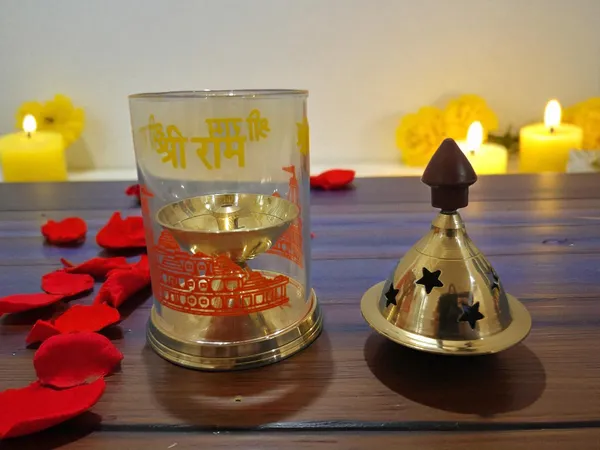 Gold_Brass_Premium_Fuel_Lamp_For_Home_Decor_And_Prayer_Room_And_Altar