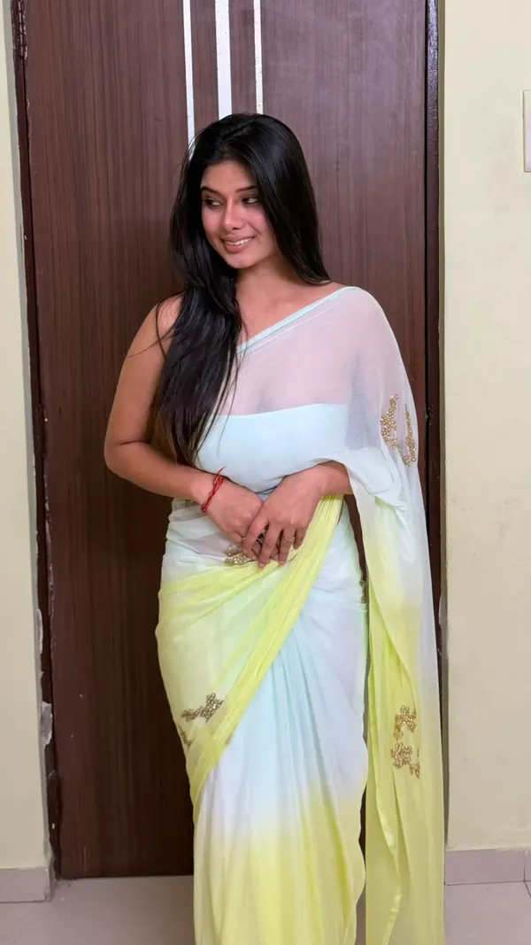 Yellow_And_Green_Shiffon_Premium_Saree_For_Women