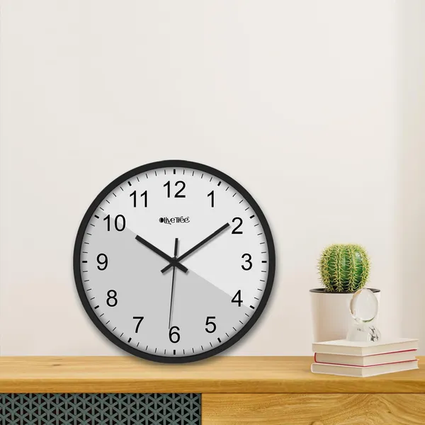 Plastic_Wall_Clock