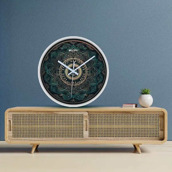 Plastic_Wall_Clock